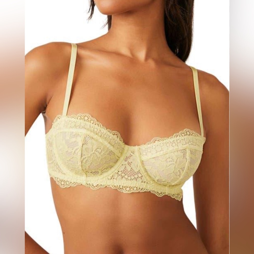 NWT Free People Maya Lace Convertible Underwire Bra in Cutecumber (light green)
